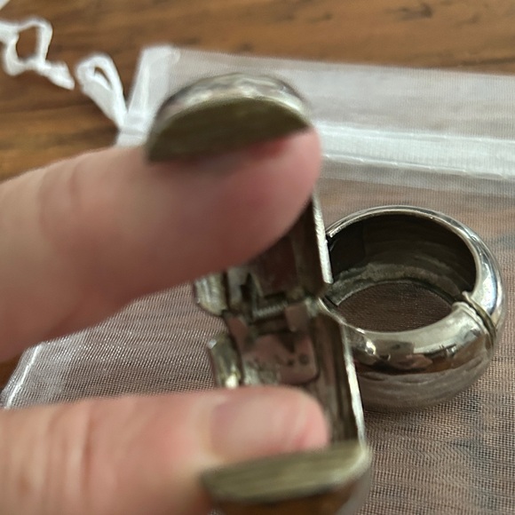 Vintage Silver‎ Hoop clip Earrings - Picture 3 of 5